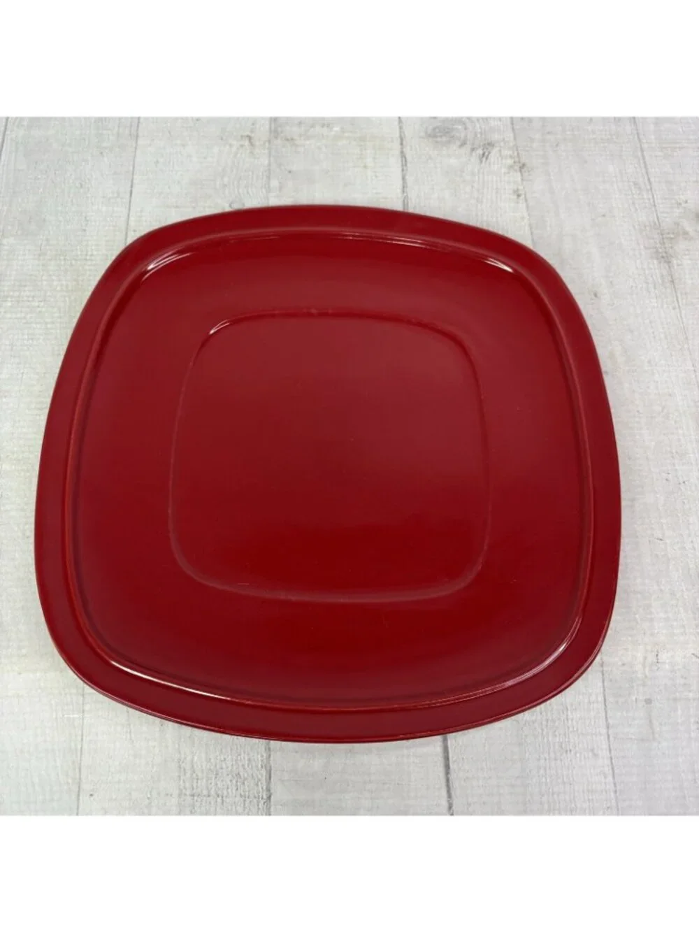 Home Trends CANOPY RED Cranberry Embossed Square Porcelain Dinner Plates Set 4